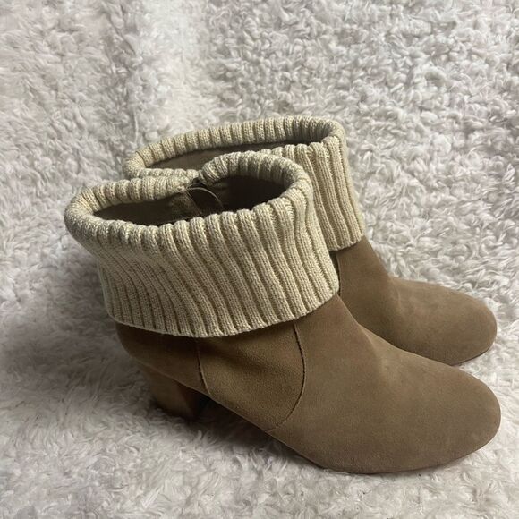 TORRID  leather Khaki Suede Cable Knit Top  ankle boots Block Heels SZ 12.5W - Picture 3 of 12